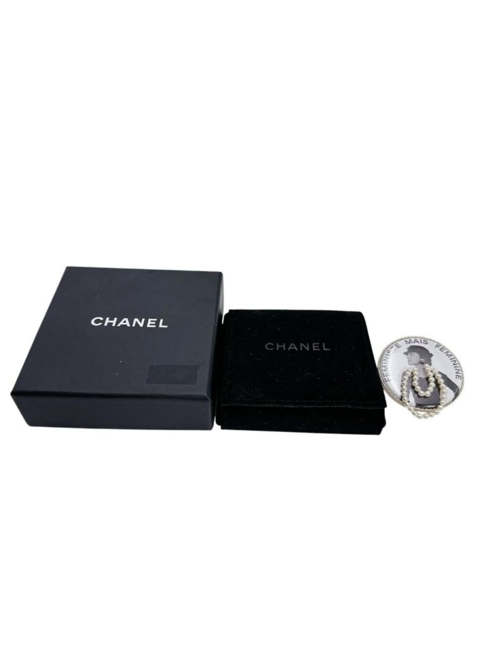 Chanel Bag Brooch White